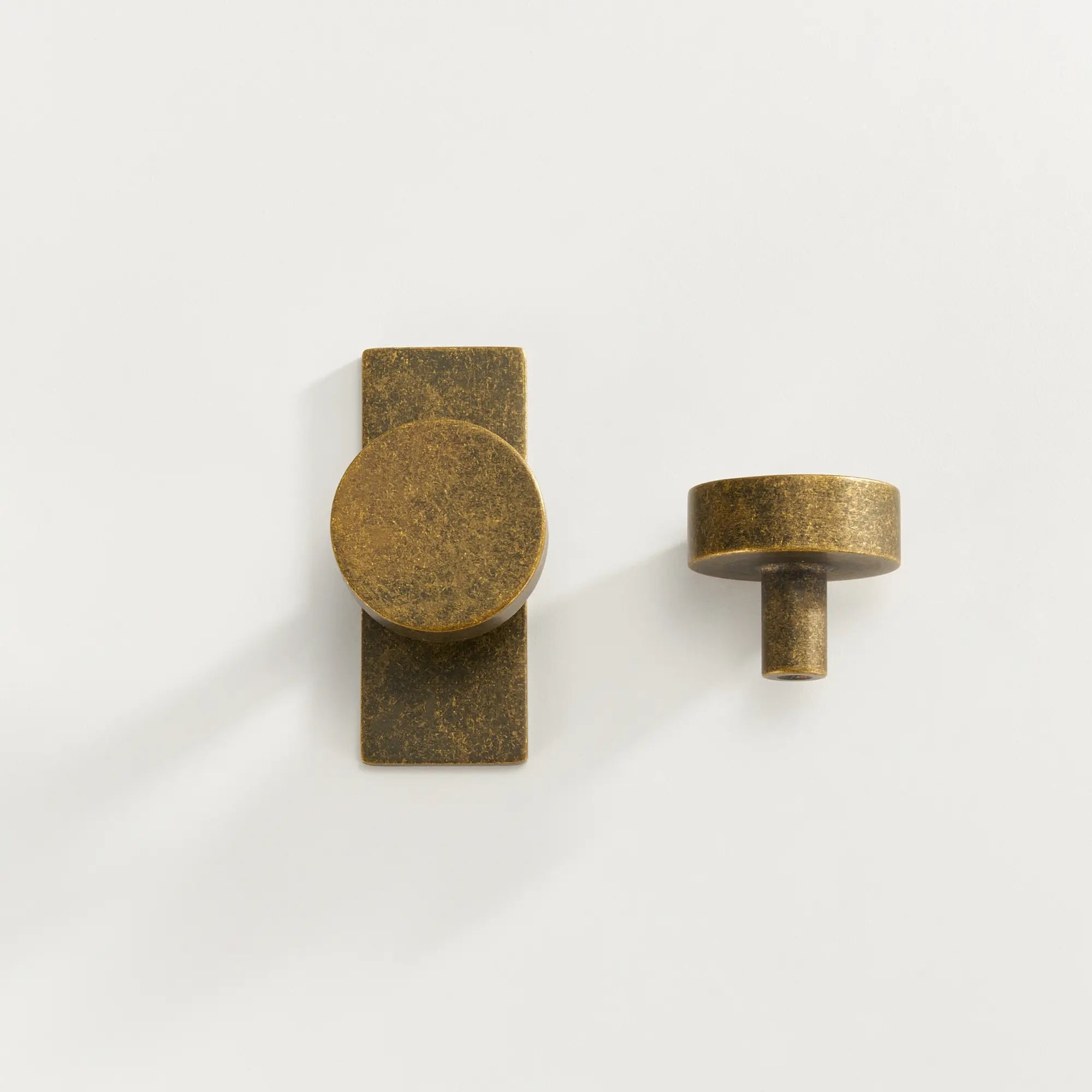 Bouton de meuble en laiton massif - Astor Afinaure