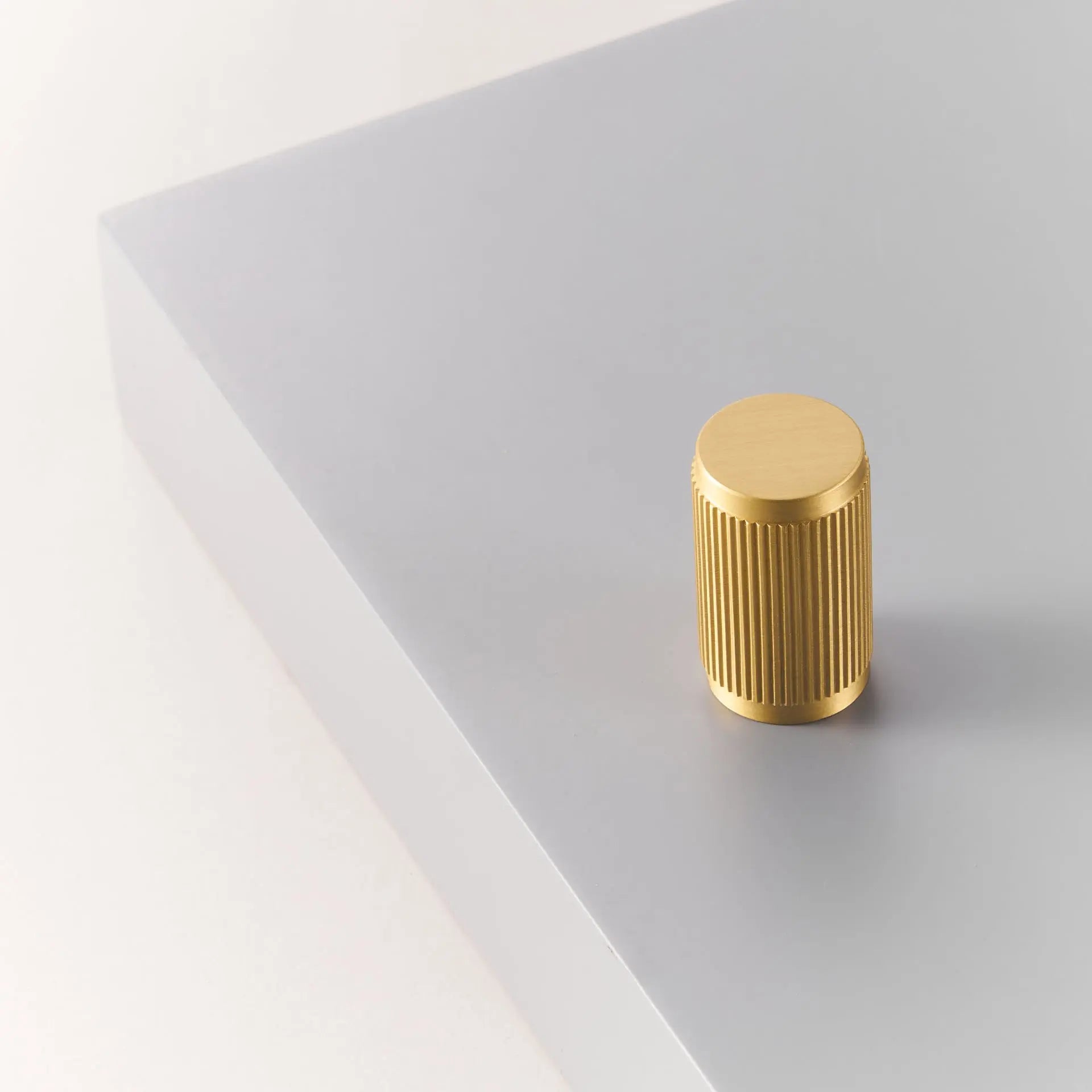 Bouton de meuble en laiton doré - Ralphs Afinaure