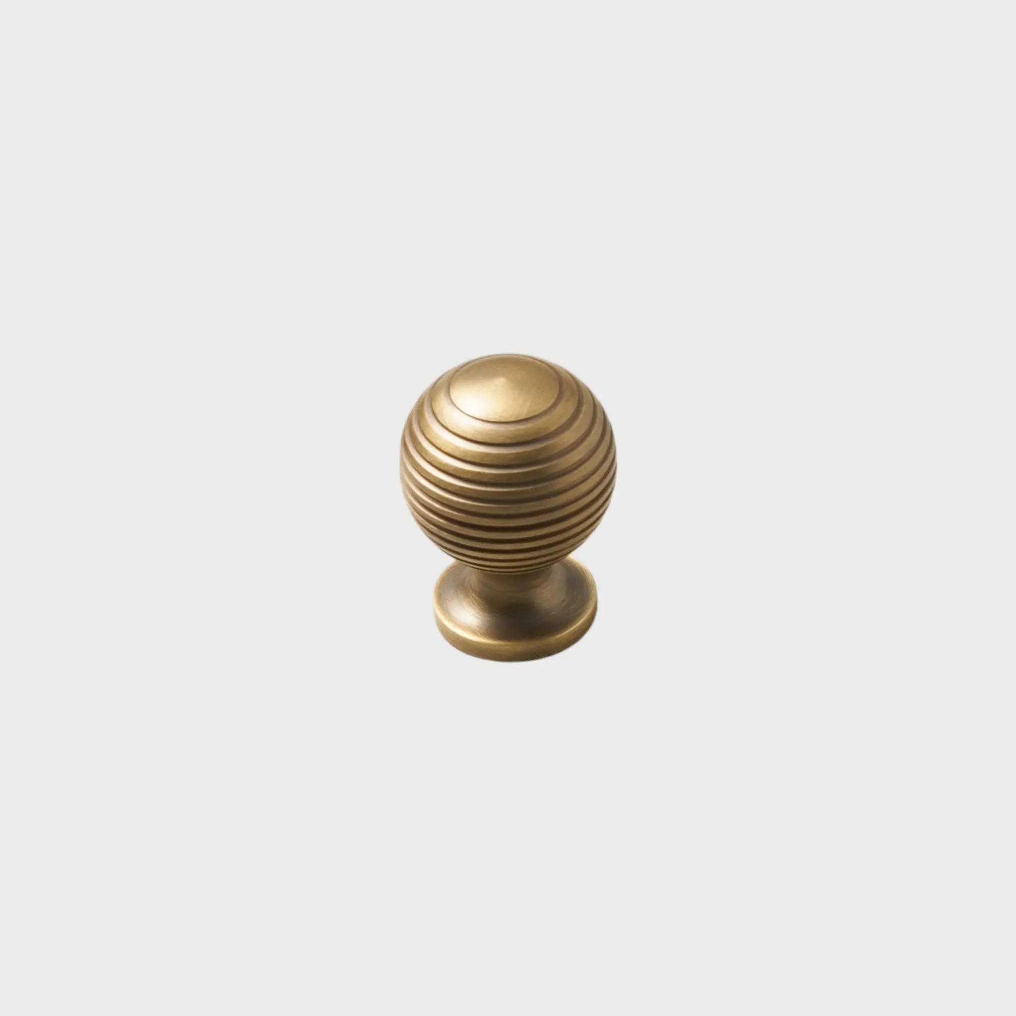 Bouton de meuble en laiton massif bronze - Saintger Afinaure