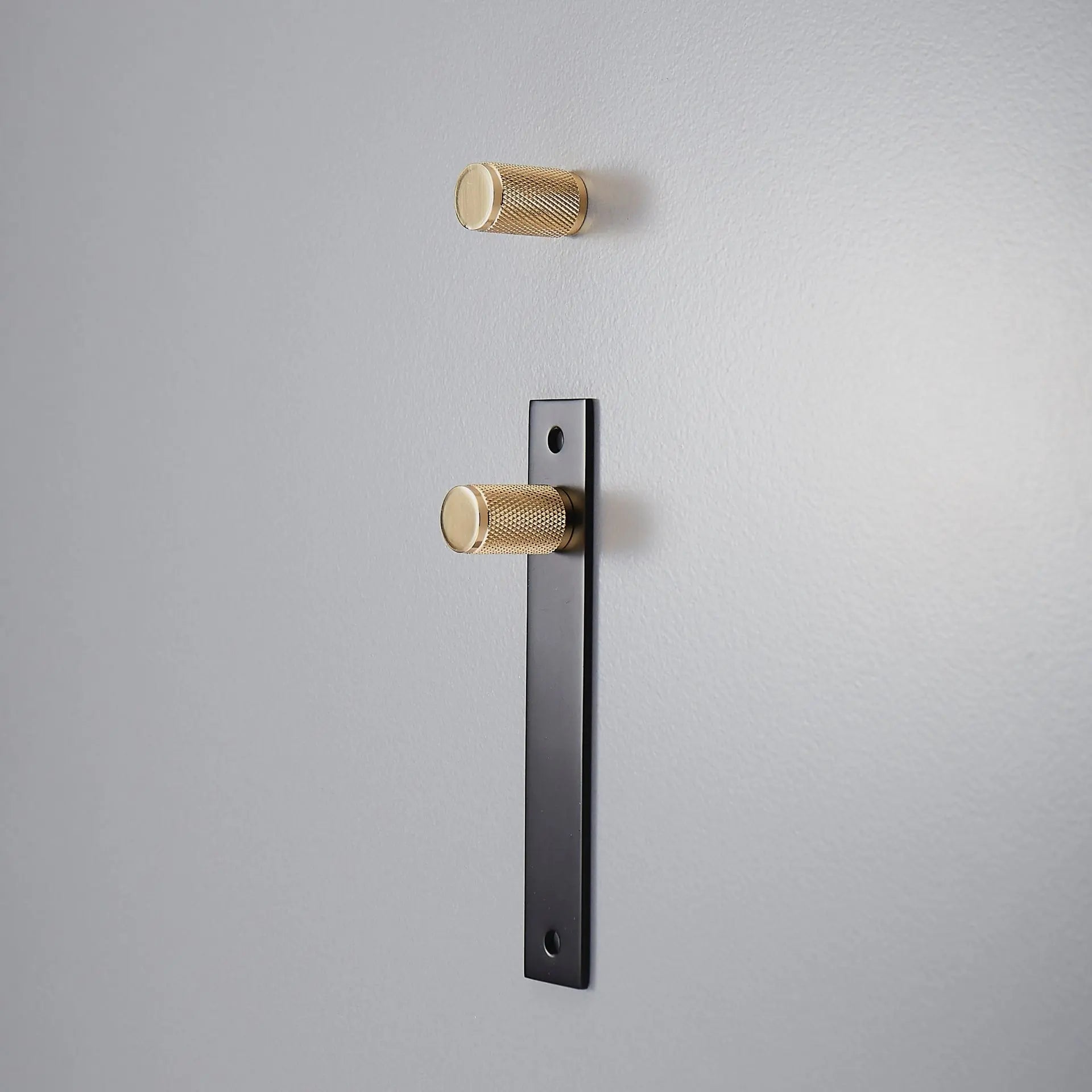 Bouton de meuble en laiton doré - Annabels Afinaure