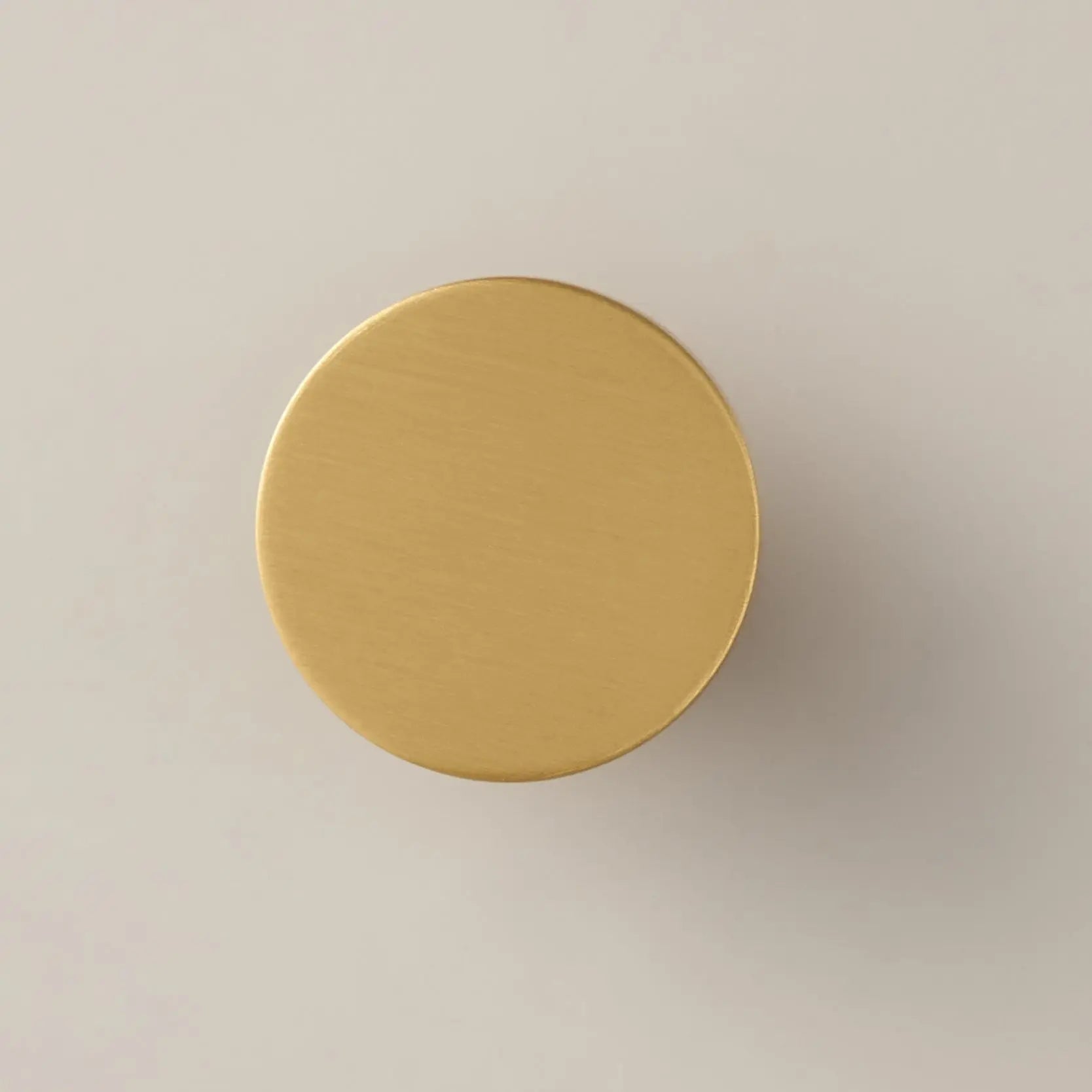 Bouton de meuble en laiton  - Troka Afinaure