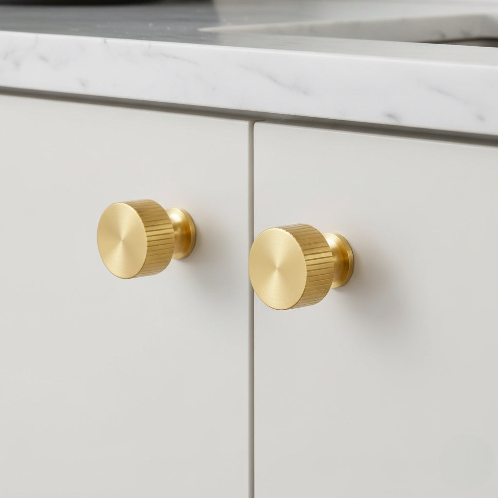 Bouton de meuble en laiton finition or - Dominique
