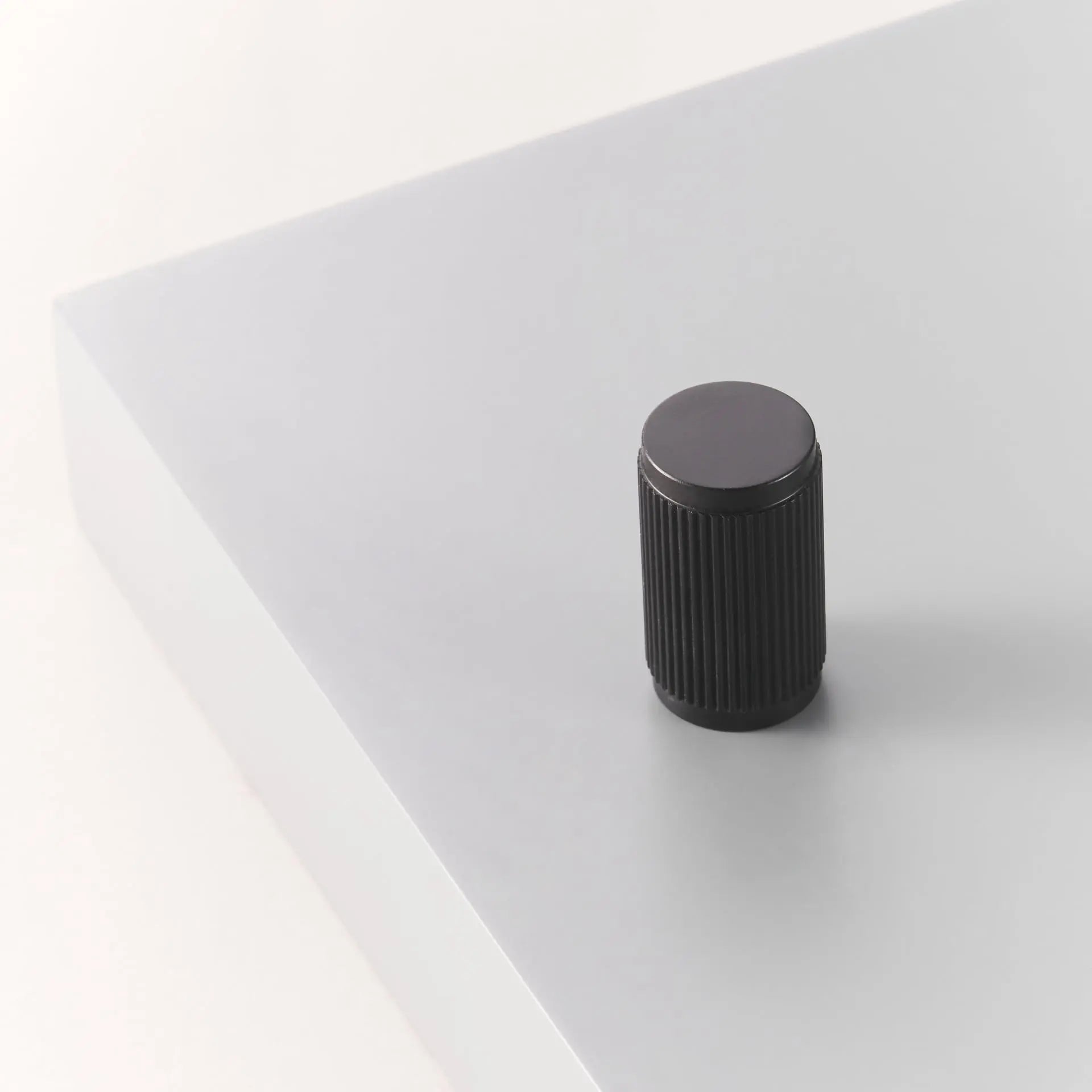 Bouton de meuble en noir - Ralphs Afinaure