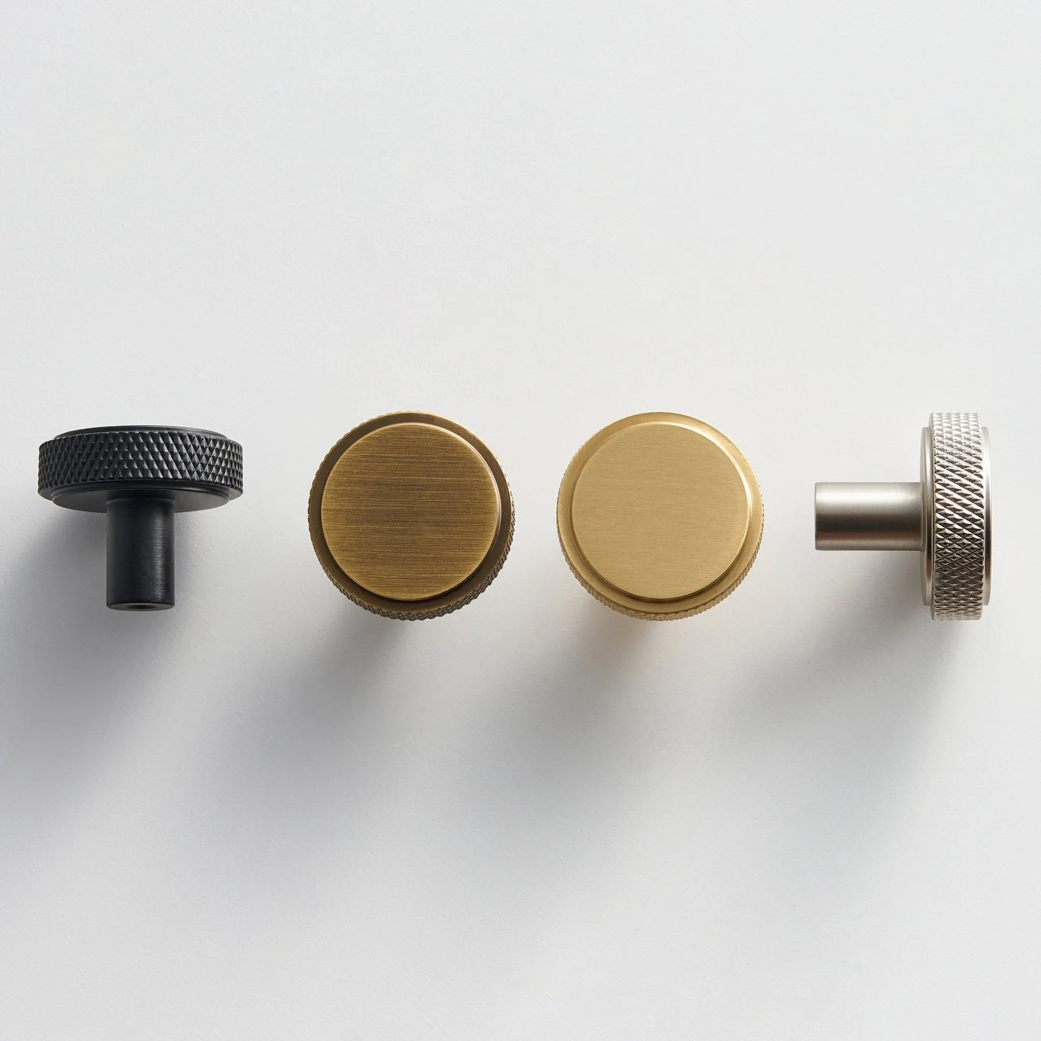 Bouton de meuble en laiton massif bronze - Bagat Afinaure